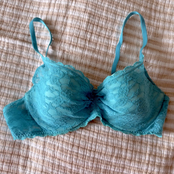Victoria's Secret Turquoise Lined Lace Bra - Picture 1 of 3
